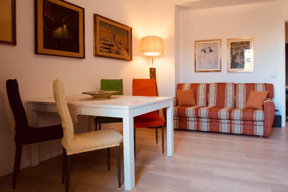 Palmira House - Delizioso Bilocale For Two Apartment แตร์นี ภายนอก รูปภาพ